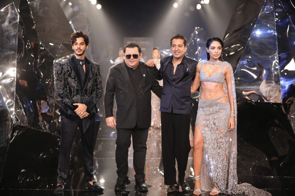 Designer Rohit Gandhi & Rahul Khanna (20)