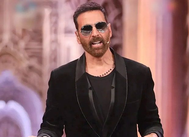 Akshay Kumar brings luxe fashion to Bigg Boss 19 in Rs 1.1 lakh velvet statement piece 19 : Bollywood News