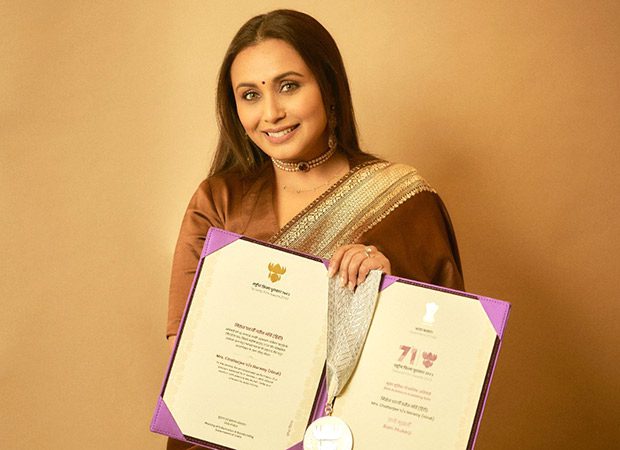 Rani Mukerji gets emotional after first National Award win, dedicates honour to late father : Bollywood News