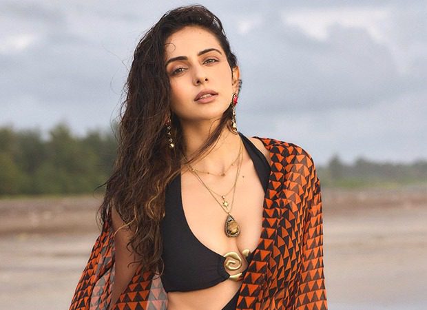 Rakul Preet Singh makes SHOCKING revelation about shooting De De Pyaar De 2 amid spine injury: “My bed was literally on the highway” 2 : Bollywood News