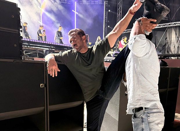 Salman Khan drops hilarious backstage stretch from Da-Bangg tour prep; watch : Bollywood News